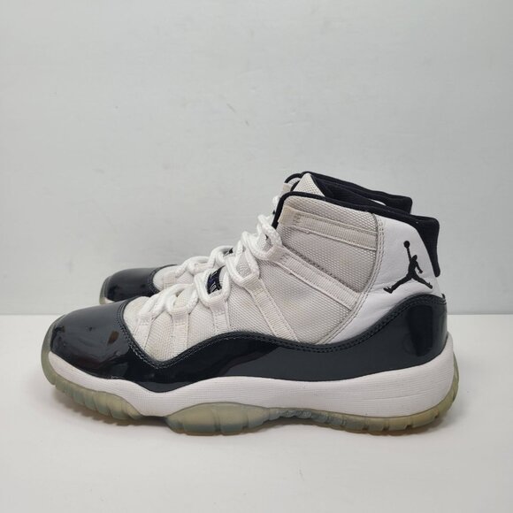 Air Jordan 11 Retro Concord Youth Black White Sneakers 378038-100 US Size 6.5Y - Picture 2 of 8